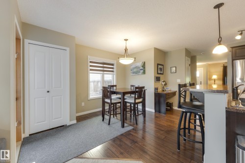 5881 168A Avenue Nw, Edmonton, AB - Indoor Photo Showing Dining Room