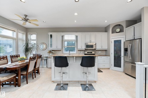15816 64 Street Nw, Edmonton, AB - Indoor