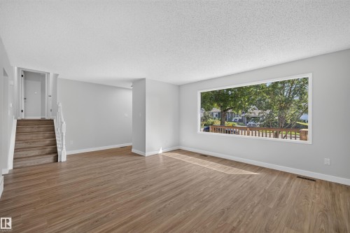 59 Granville Crescent, Sherwood Park, AB - Indoor Photo Showing Living Room