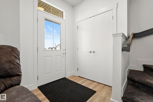 175 Kinglet Boulevard Nw, Edmonton, AB - Indoor Photo Showing Other Room