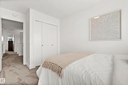 175 Kinglet Boulevard Nw, Edmonton, AB - Indoor Photo Showing Bedroom