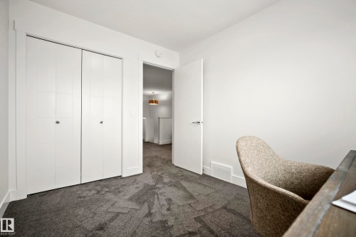 175 Kinglet Boulevard Nw, Edmonton, AB - Indoor