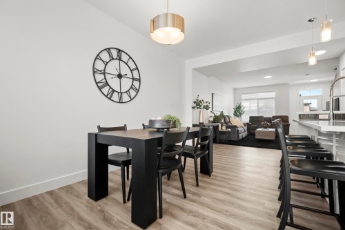 175 Kinglet Boulevard Nw, Edmonton, AB - Indoor Photo Showing Dining Room