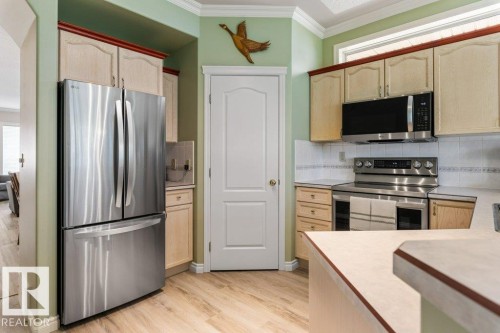 #27 170 Kingswood Bv, St. Albert, AB - Indoor Photo Showing Kitchen With Stainless Steel Kitchen