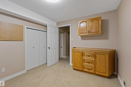 26 Eastbourne Close, St. Albert, AB - Indoor Photo Showing Other Room