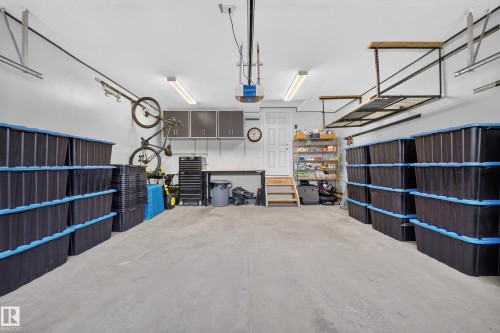 90 Rue Montalet, Beaumont, AB - Indoor Photo Showing Other Room