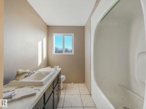 45011 Twp Rd 610, Rural Bonnyville M.D., AB - Indoor Photo Showing Bathroom