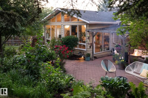 2012 Garland Crest, Sherwood Park, AB - Outdoor