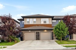 1860 KEENE Crescent SW Edmonton, AB T6W 3W4