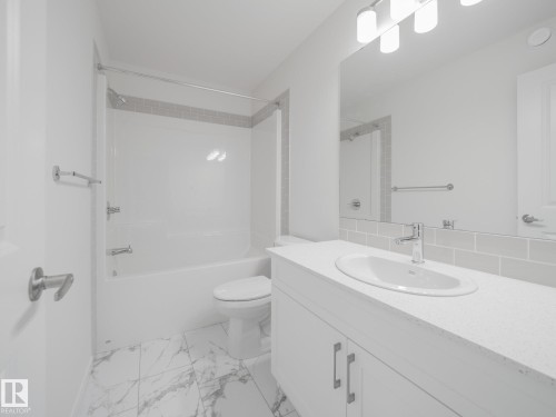 65 Rosa Crescent, St. Albert, AB - Indoor Photo Showing Bathroom