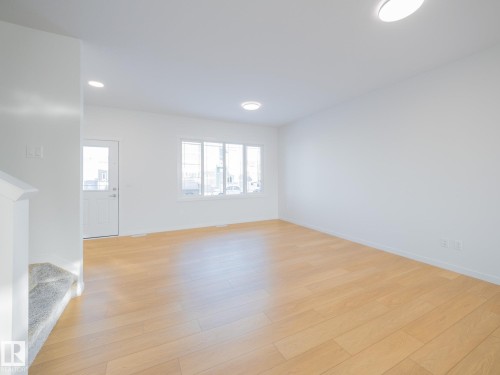 65 Rosa Crescent, St. Albert, AB - Indoor Photo Showing Other Room