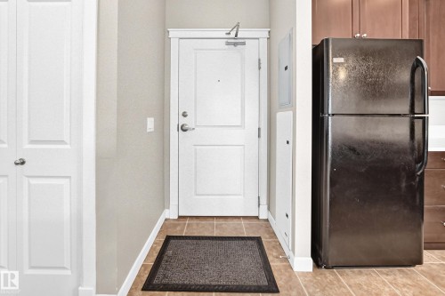 #411 3715 Whitelaw Ln Nw, Edmonton, AB - Indoor Photo Showing Other Room