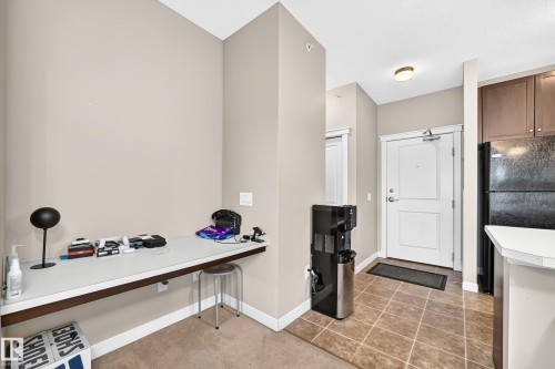 #411 3715 Whitelaw Ln Nw, Edmonton, AB - Indoor Photo Showing Office
