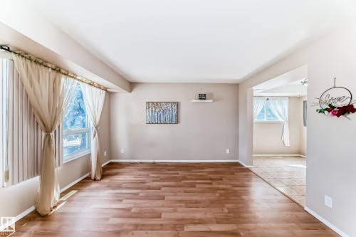 100 Dickinsfield Crest Nw, Edmonton, AB - Indoor Photo Showing Other Room