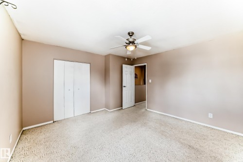 100 Dickinsfield Crest Nw, Edmonton, AB - Indoor Photo Showing Other Room
