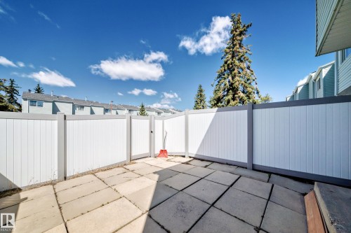 100 Dickinsfield Crest Nw, Edmonton, AB - Outdoor