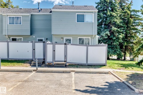 100 Dickinsfield Crest Nw, Edmonton, AB - Outdoor
