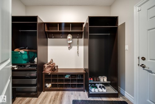 3632 Keswick Boulevard Sw, Edmonton, AB - Indoor Photo Showing Other Room