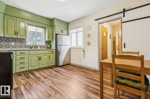 11625 83 Street Nw, Edmonton, AB - Indoor