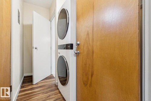 11625 83 Street Nw, Edmonton, AB - Indoor Photo Showing Laundry Room