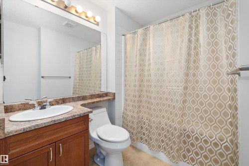 #221 240 Spruce Ridge Rd, Spruce Grove, AB - Indoor Photo Showing Bathroom