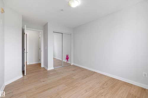 #221 240 Spruce Ridge Rd, Spruce Grove, AB - Indoor Photo Showing Other Room