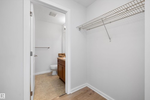 #221 240 Spruce Ridge Rd, Spruce Grove, AB - Indoor