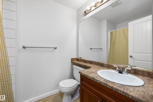 #221 240 Spruce Ridge Rd, Spruce Grove, AB - Indoor Photo Showing Bathroom