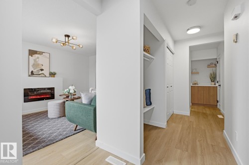 7D Callingwood Court Nw, Edmonton, AB - Indoor Photo Showing Other Room