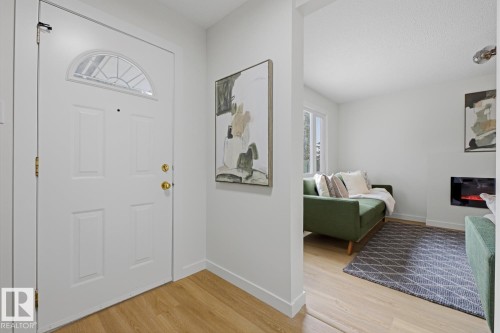 7D Callingwood Court Nw, Edmonton, AB - Indoor Photo Showing Other Room