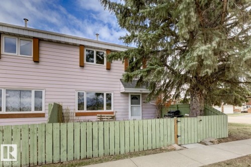7D Callingwood Court Nw, Edmonton, AB - Outdoor