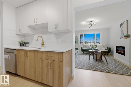 7D Callingwood Court Nw, Edmonton, AB - Indoor Photo Showing Kitchen