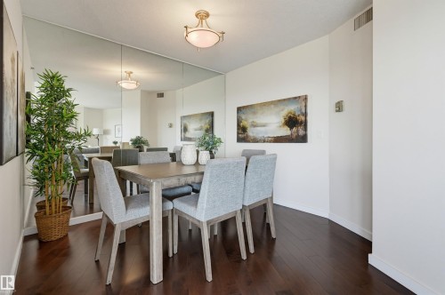 #1003 12319 Jasper Av Nw, Edmonton, AB - Indoor Photo Showing Dining Room