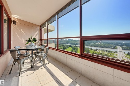 #1003 12319 Jasper Av Nw, Edmonton, AB - Indoor