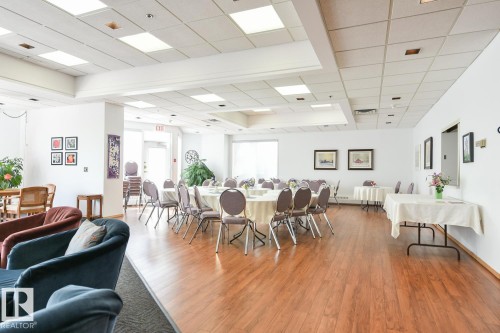 #1003 12319 Jasper Av Nw, Edmonton, AB - Indoor