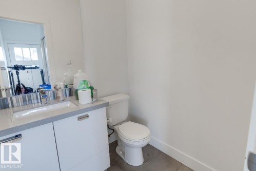 8722 150 Street Nw, Edmonton, AB - Indoor Photo Showing Bathroom