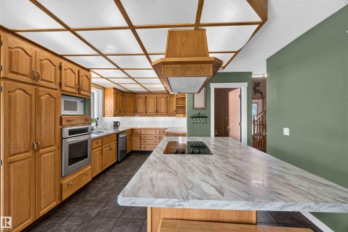#35 53504 Rge Road 280, Rural Parkland County, AB - Indoor Photo Showing Kitchen