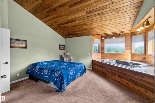 #35 53504 Rge Road 280, Rural Parkland County, AB - Indoor Photo Showing Bedroom