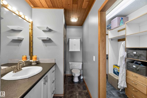 #35 53504 Rge Road 280, Rural Parkland County, AB - Indoor Photo Showing Bathroom