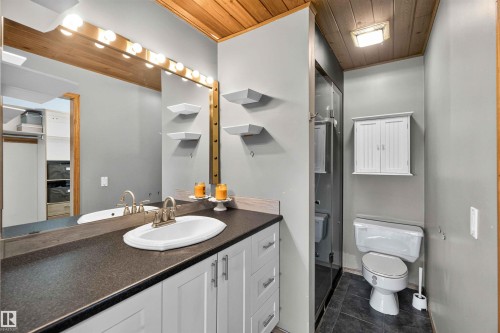 #35 53504 Rge Road 280, Rural Parkland County, AB - Indoor Photo Showing Bathroom