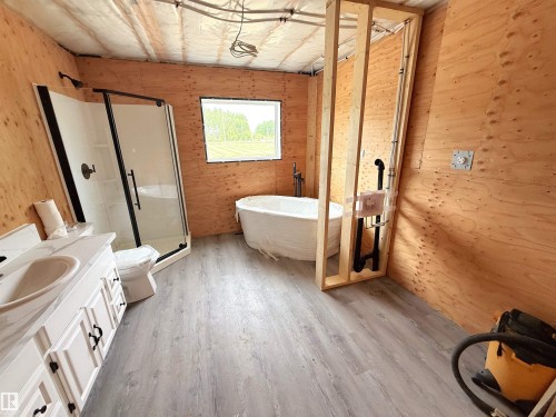Range Road 32 Township 524, Rural Parkland County, AB - Indoor Photo Showing Bathroom
