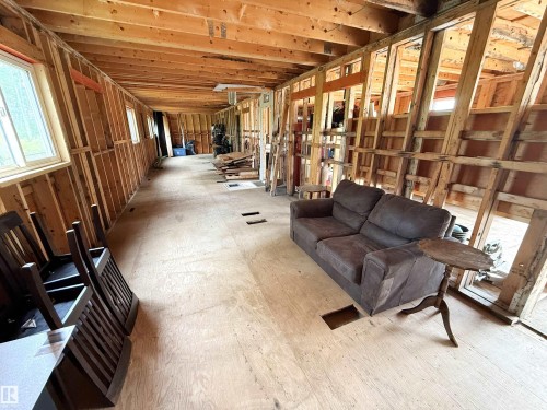 Range Road 32 Township 524, Rural Parkland County, AB - Indoor