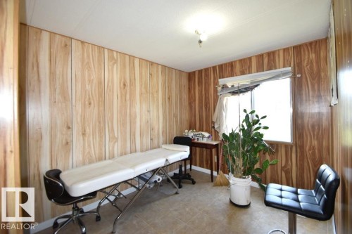 5222 3Rd Avenue, Boyle, AB - Indoor Photo Showing Other Room