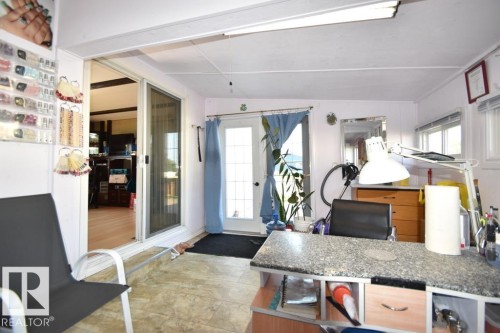 5222 3Rd Avenue, Boyle, AB - Indoor