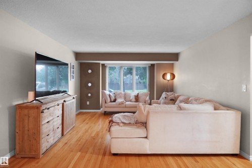 112 Gariepy Crescent Nw, Edmonton, AB 