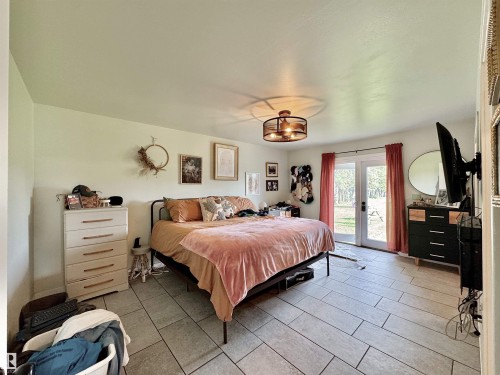 3115A Hghway 627, Rural Parkland County, AB - Indoor Photo Showing Bedroom