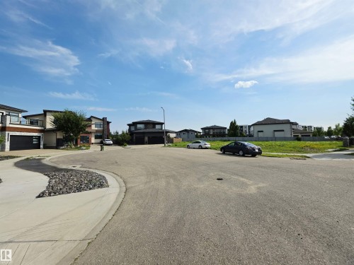 Image quality insufficient for description - 4178 Cameron Heights Point(E) Nw, Edmonton, AB 