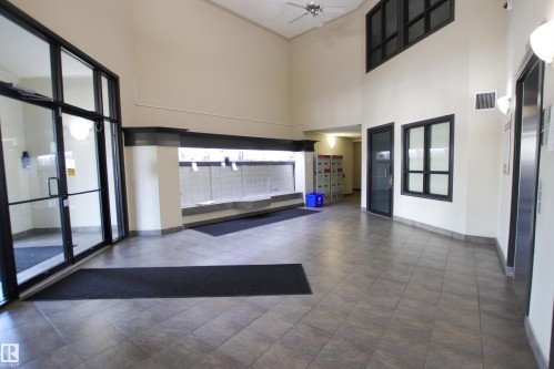 #7206 7327 South Terwillegar Dr Nw, Edmonton, AB - Indoor Photo Showing Other Room