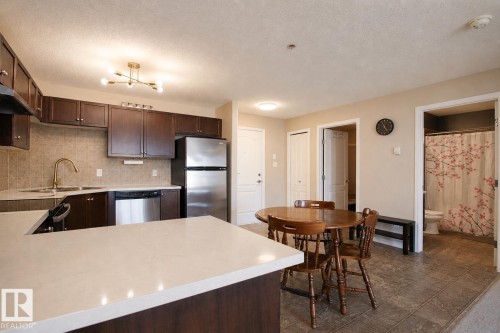 #7206 7327 South Terwillegar Dr Nw, Edmonton, AB - Indoor Photo Showing Kitchen With Stainless Steel Kitchen