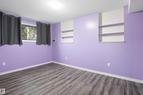 6903 151 Avenue Nw, Edmonton, AB - Indoor Photo Showing Other Room